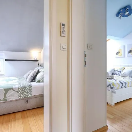 Elena Apartament